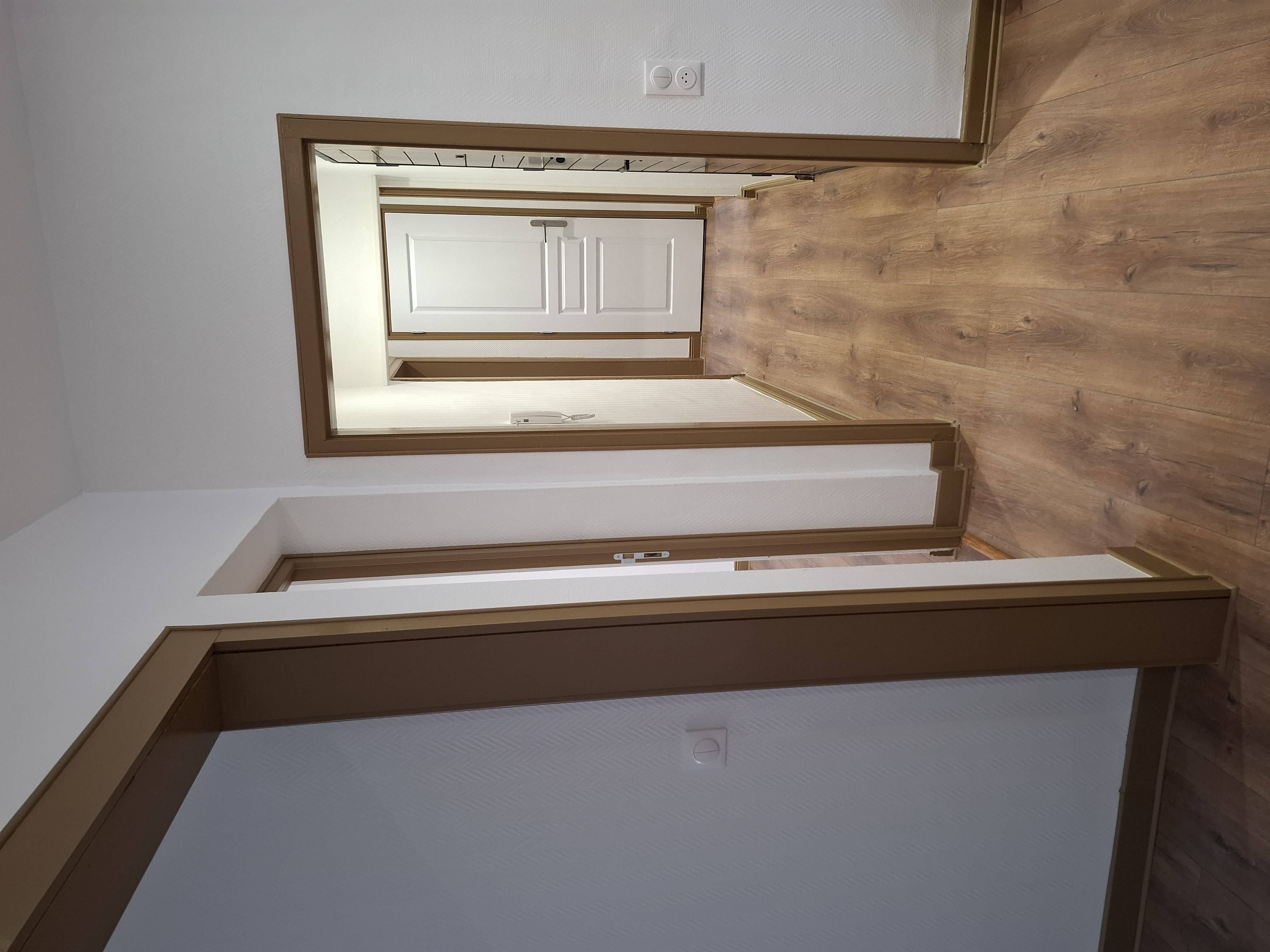 BEL APPARTEMENT DE +- 90 M2
